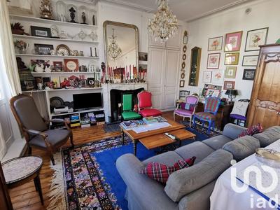 Appartement - 280 m² - 14 pièces