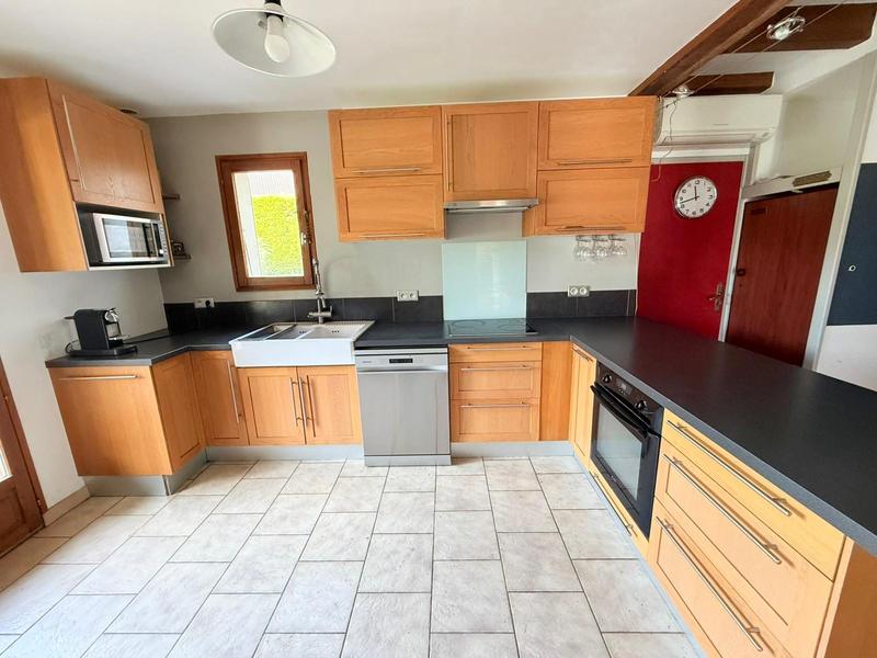 Maison - 175 m² - 7 pièces