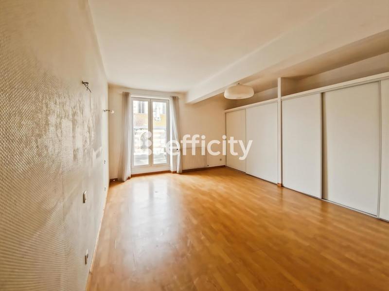 Immeuble - 280 m² - 9 pièces