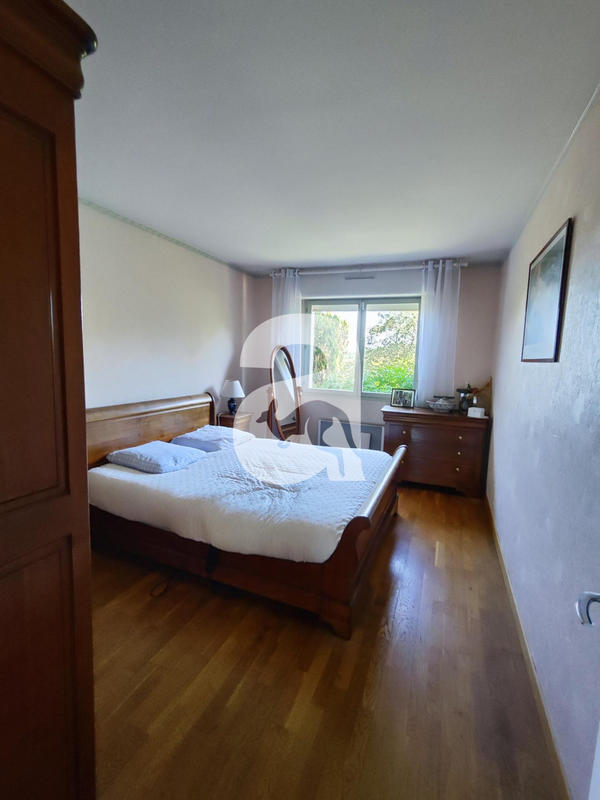 Maison traditionnelle - 147 m² - 6 pièces