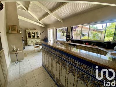 Maison - 215 m² - 5 pièces