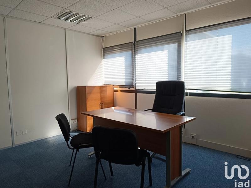 Bureau - 750 m²