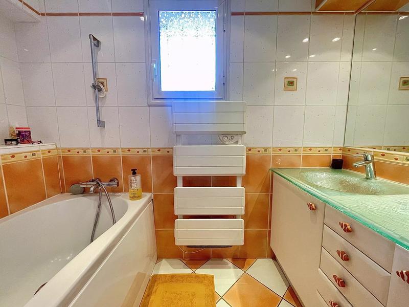 Maison - 211 m² - 8 pièces