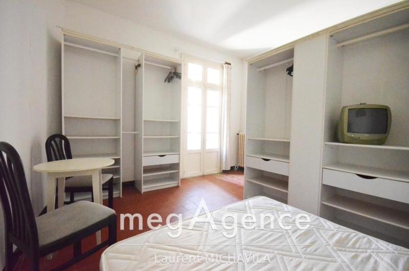 Maison - 247 m² - 14 pièces