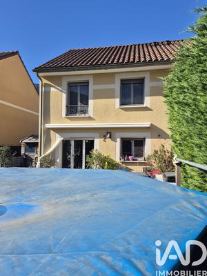 Maison - 88 m² - 4 pièces