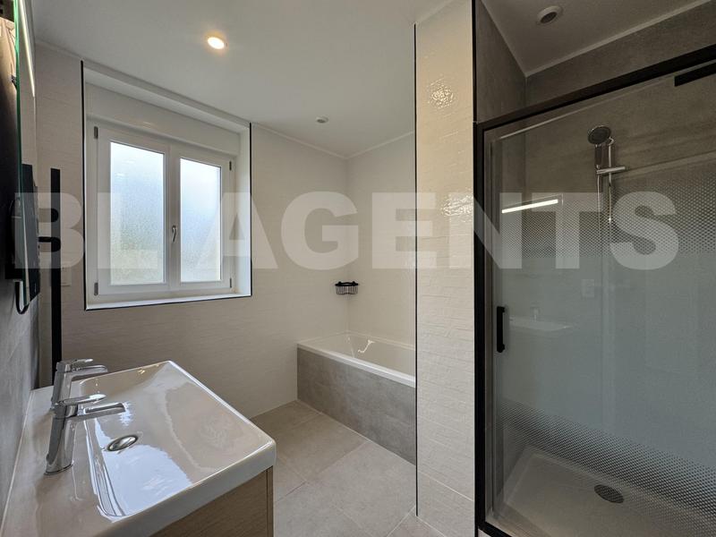 Maison - 184 m² - 7 pièces