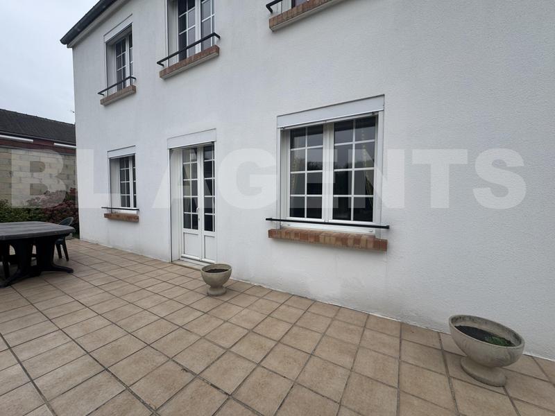 Maison traditionnelle - 110 m² - 6 pièces