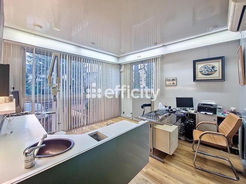 Bureau - 94 m² - 5 pièces