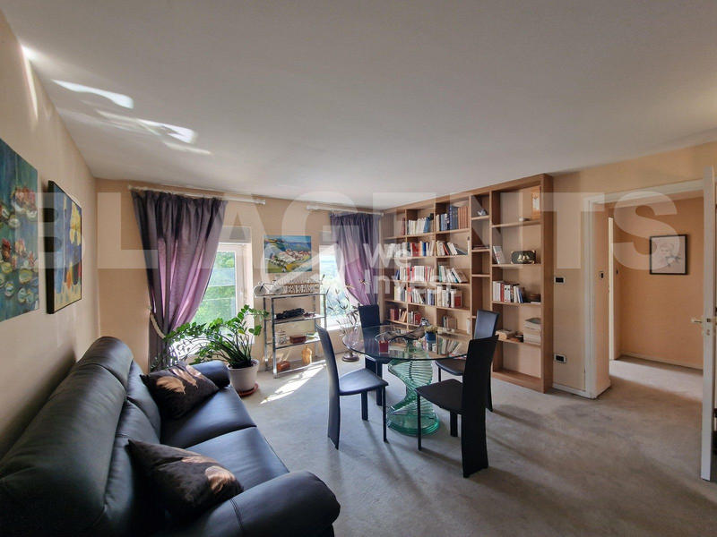 Maison - 380 m² - 9 pièces