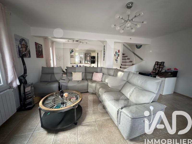 Maison - 95 m² - 5 pièces