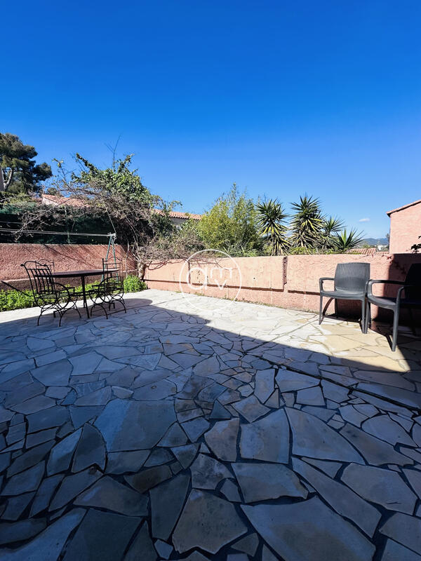 Maison - 83 m² - 4 pièces