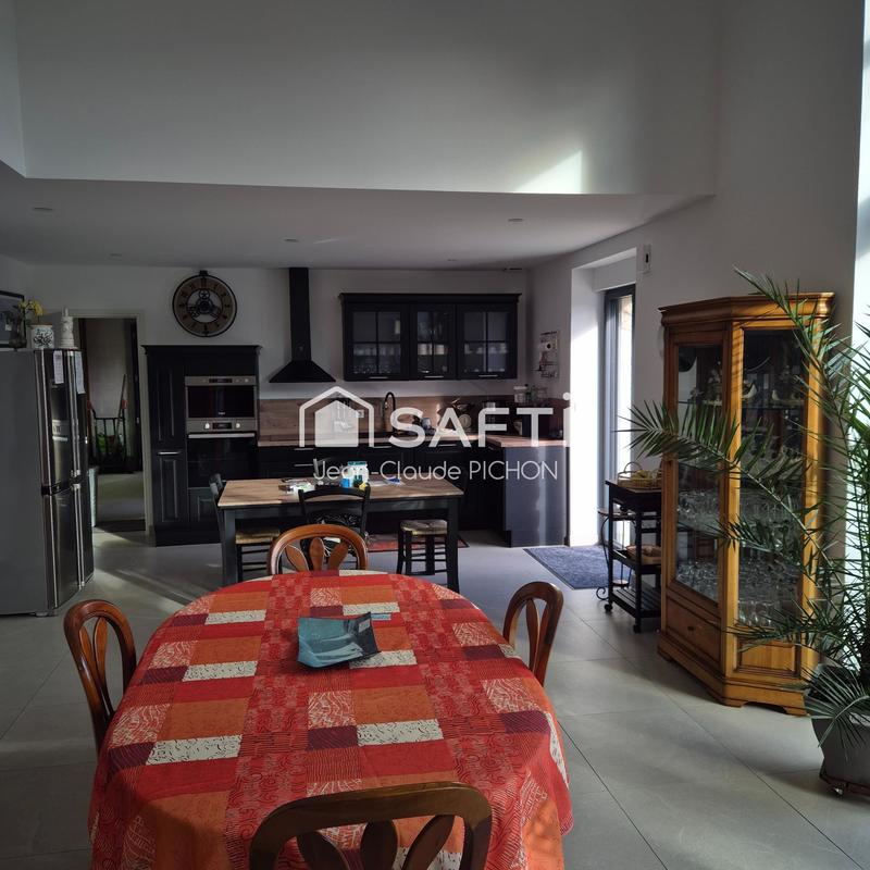 Maison - 80 m² - 4 pièces