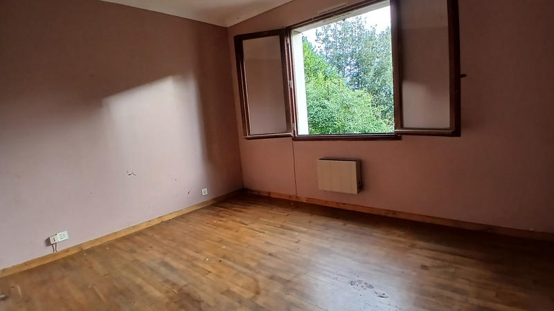 Maison - 90 m² - 5 pièces