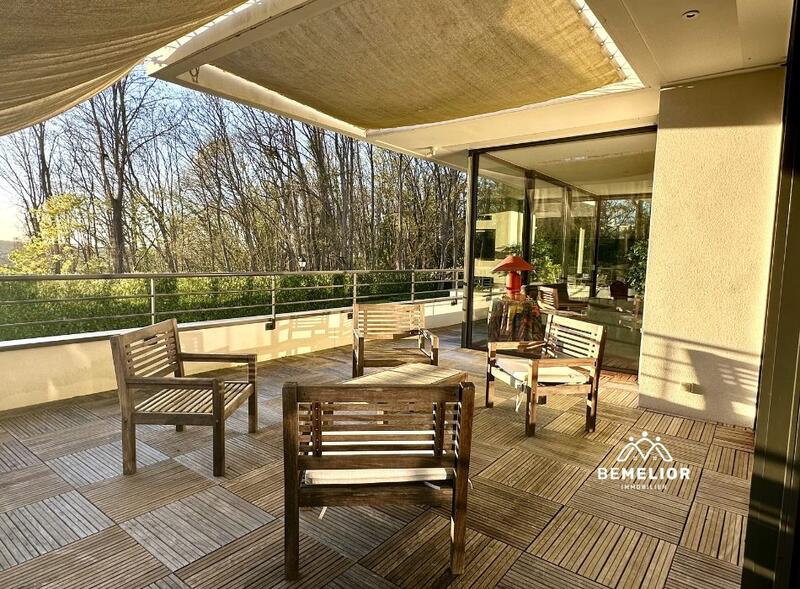 Villa - 465 m² - 10 pièces