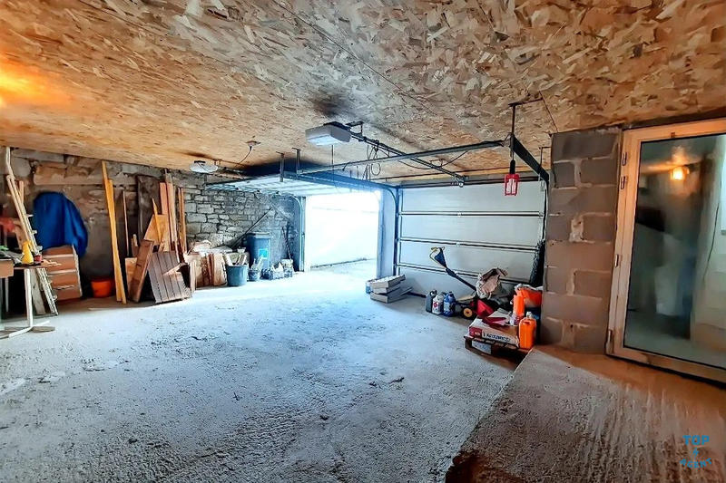 Maison - 209 m² - 5 pièces