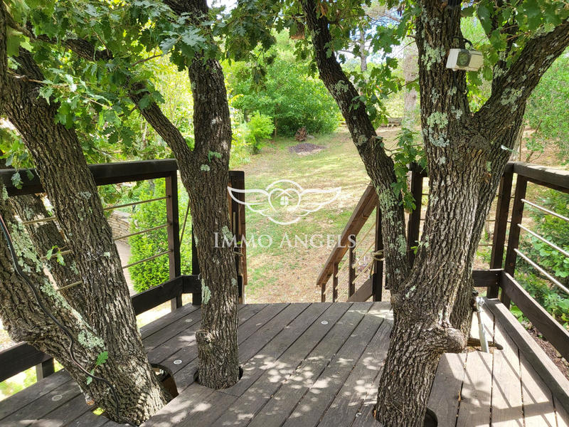 Maison traditionnelle - 275 m² - 8 pièces