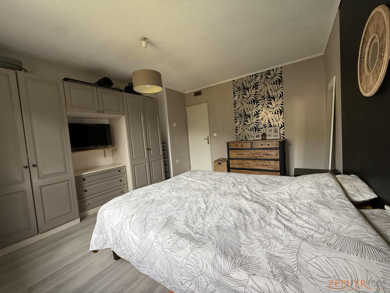 Villa - 90 m² - 4 pièces