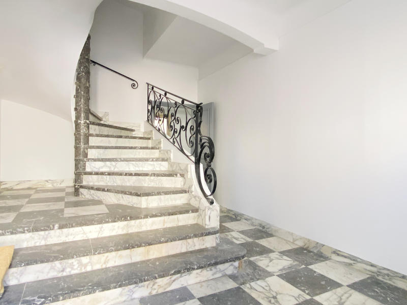 Maison - 186 m² - 5 pièces