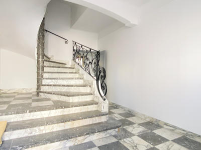 Maison - 186 m² - 5 pièces