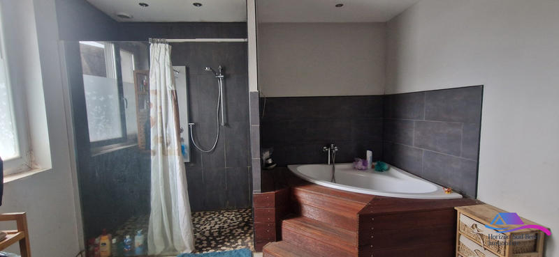 Maison - 99 m² - 3 pièces