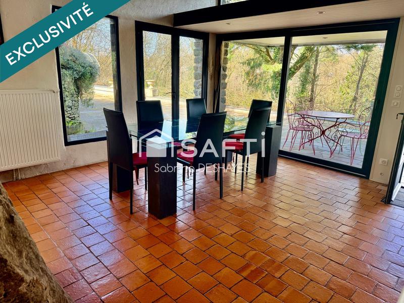 Maison - 180 m² - 8 pièces