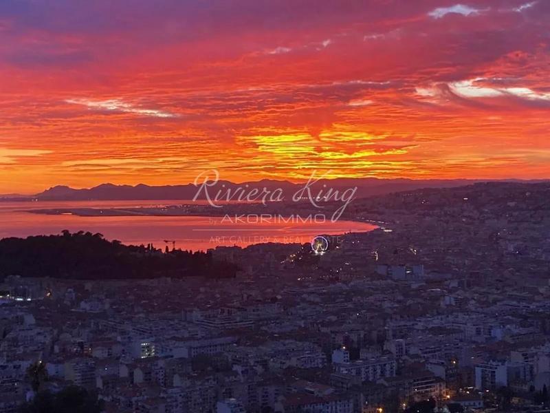 Penthouse - 125 m² - 4 pièces