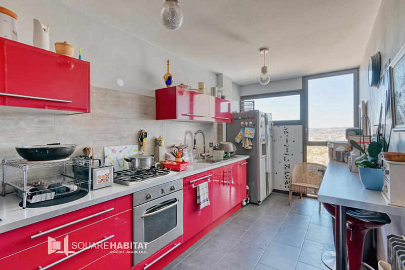 Appartement - 95 m² - 5 pièces