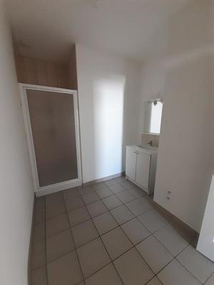 Appartement - 90 m² - 3 pièces