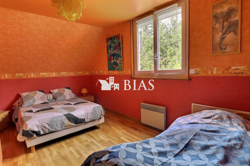 Maison - 101 m² - 5 pièces