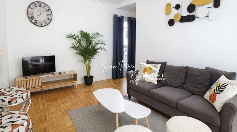Appartement - 92 m² - 5 pièces