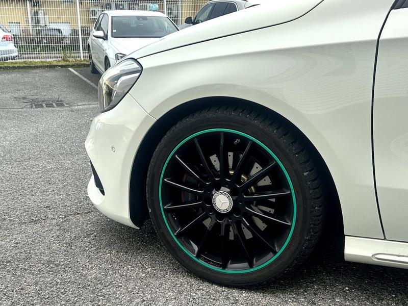 Mercedes Classe a Benz 220 Motorsport Petronas F1