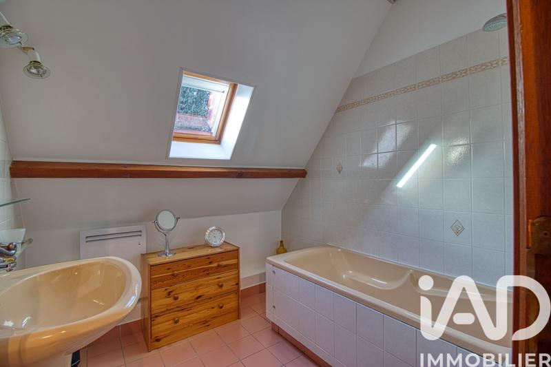 Maison - 166 m² - 7 pièces