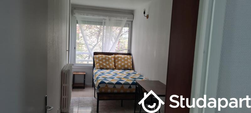 Chambre - 10 m² - 1 pièce