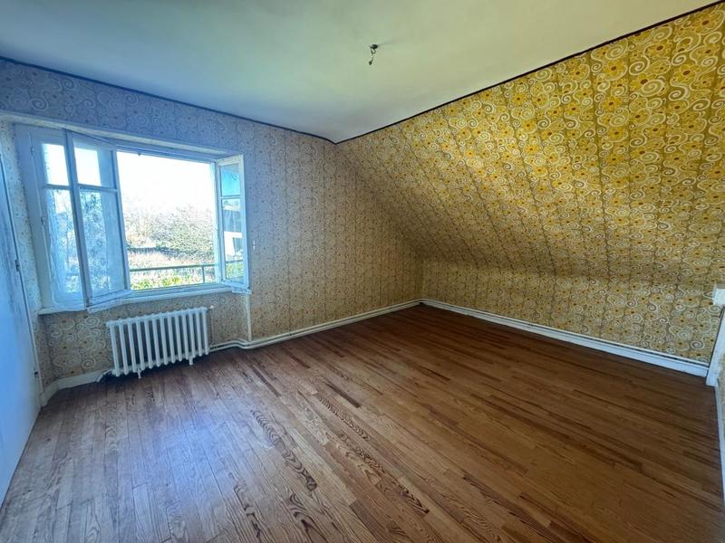 Maison - 175 m² - 8 pièces