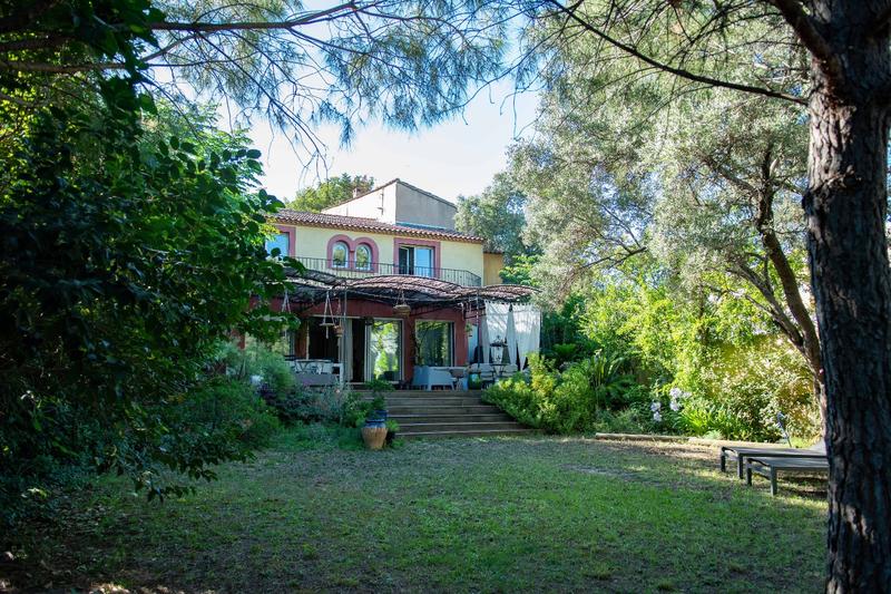 Maison - 213 m² - 6 pièces