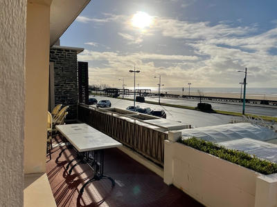 Appartement - 145 m² - 5 pièces