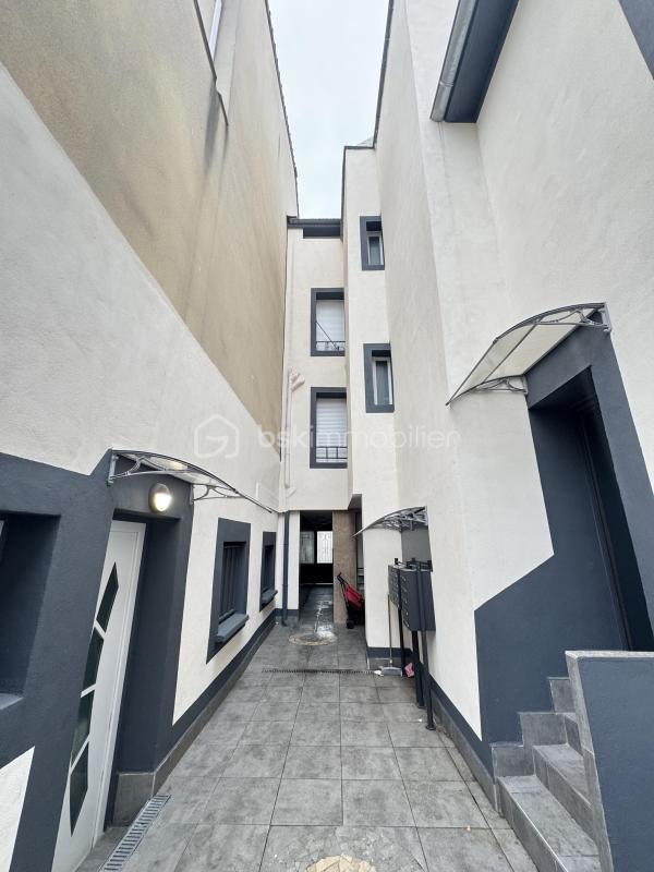 Immeuble - 320 m² - 11 pièces