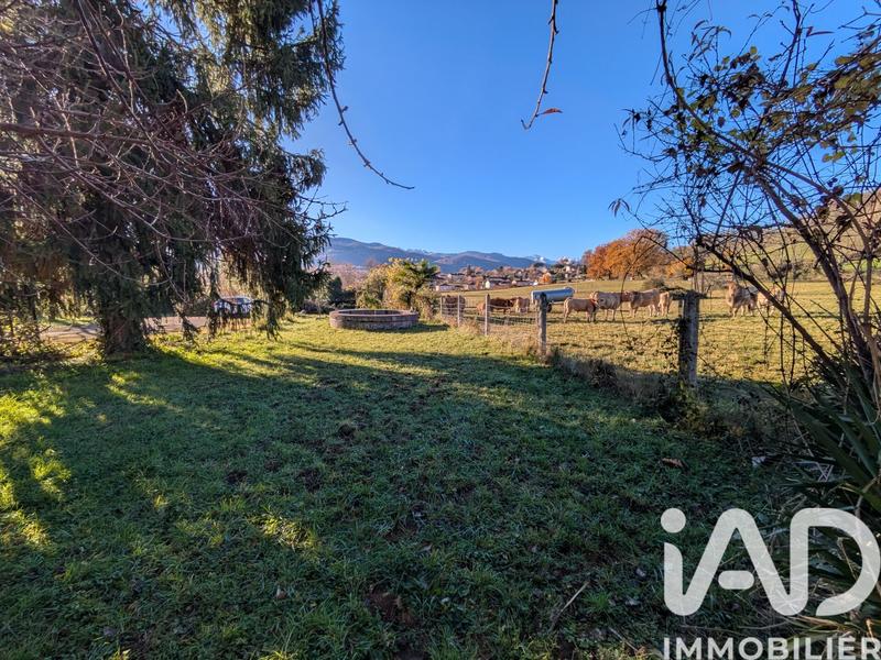 Maison - 263 m² - 9 pièces