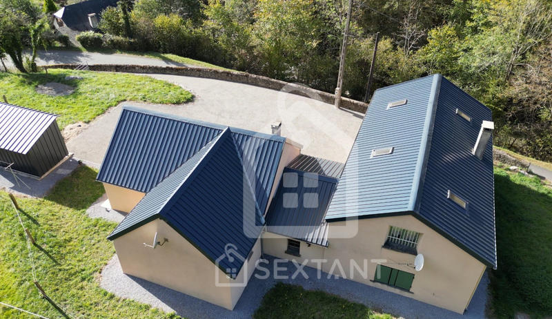 Maison - 194 m² - 14 pièces