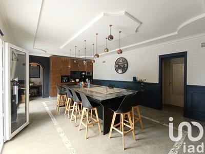 Maison - 240 m² - 7 pièces