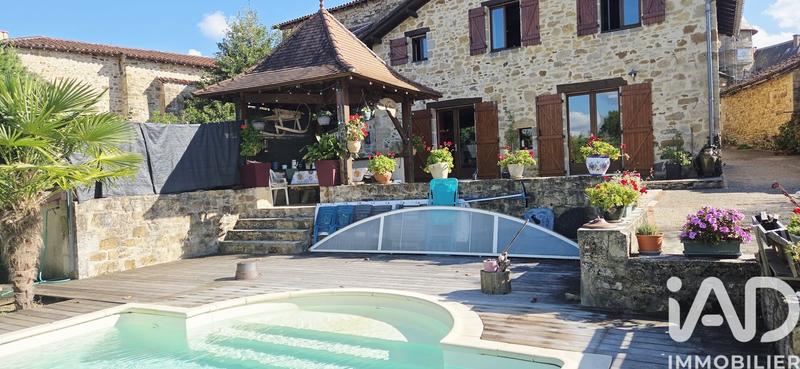 Maison de village - 120 m² - 6 pièces