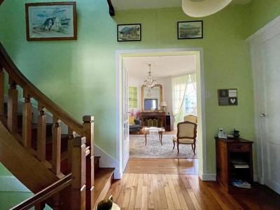 Maison - 144 m² - 7 pièces