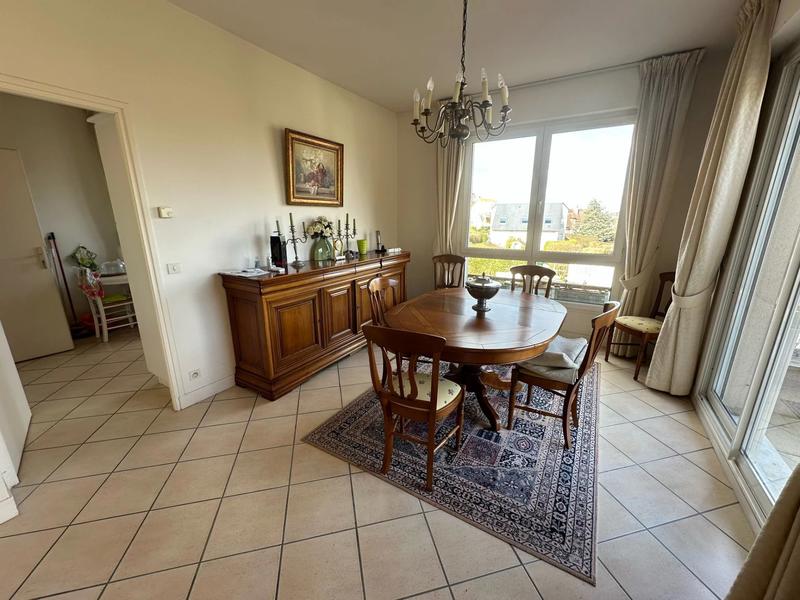 Maison - 190 m² - 6 pièces