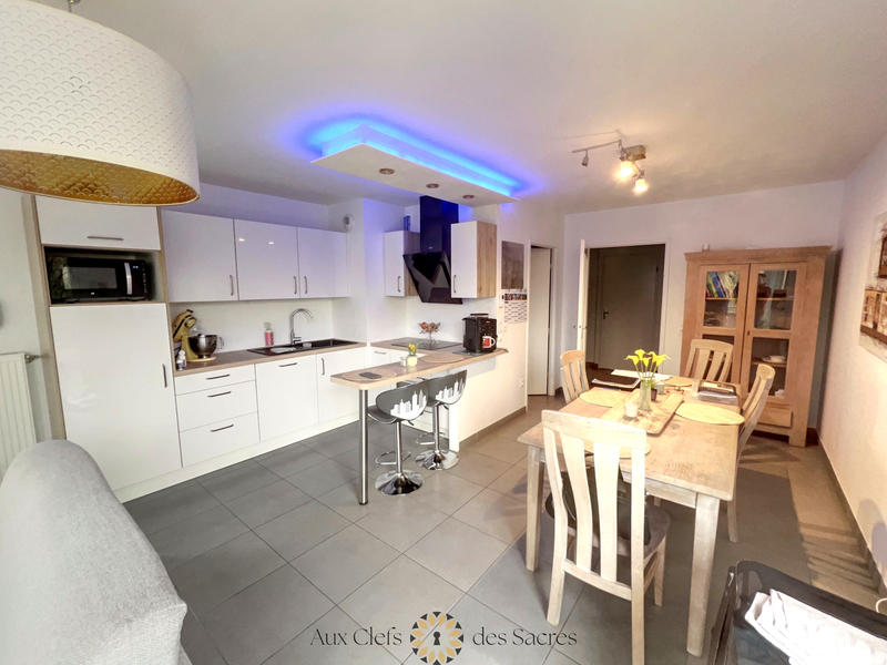 Appartement - 94 m² - 5 pièces