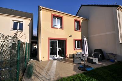 Maison - 86 m² - 5 pièces