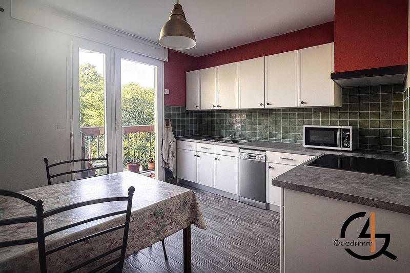 Maison - 168 m² - 7 pièces