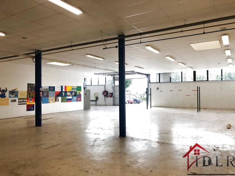 Local d'activité / Entrepôt - 2 000 m²