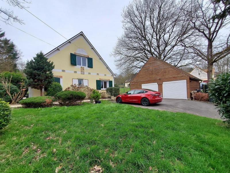 Maison - 236 m² - 10 pièces