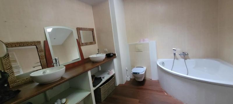 Maison - 95 m² - 3 pièces