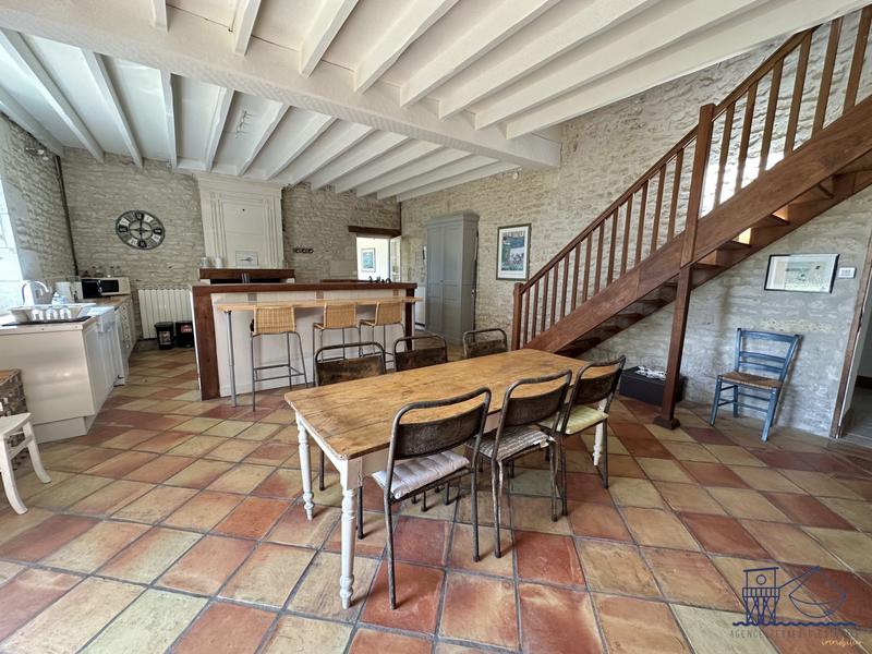 Maison ancienne - 212 m² - 6 pièces